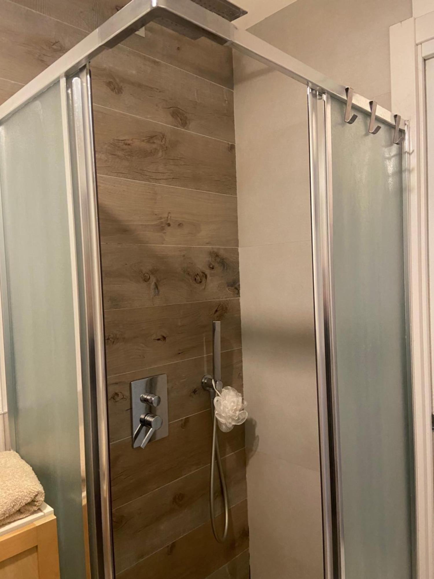 Onlyroomsrho Luaran gambar